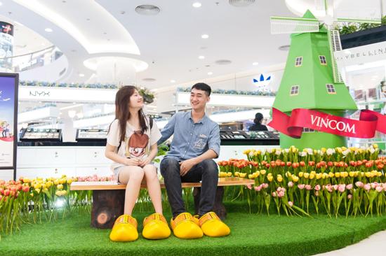 Khám phá ‘tour du lịch’ trong lòng thành phố ảnh 6